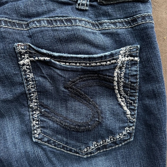 Silver brand capri jeans! great condition - Picture 5 of 5